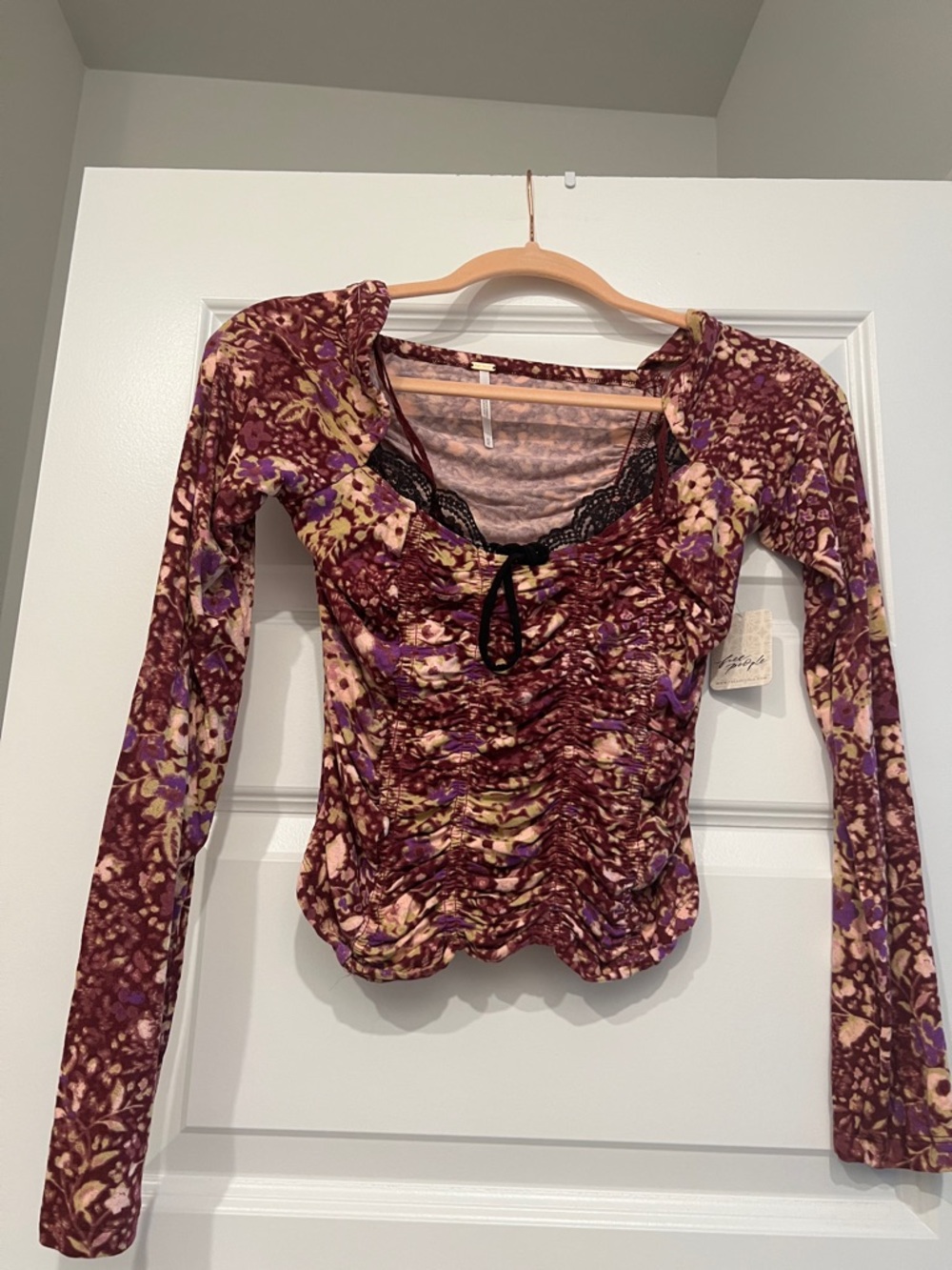 Free People Ruched Long Sleeve Floral Scoop Top in Plum